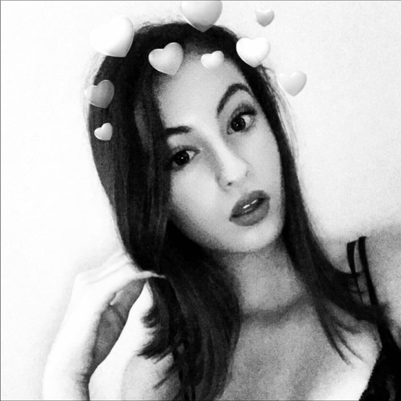 Meet ME!! ❤️ - Picture 5 of 5